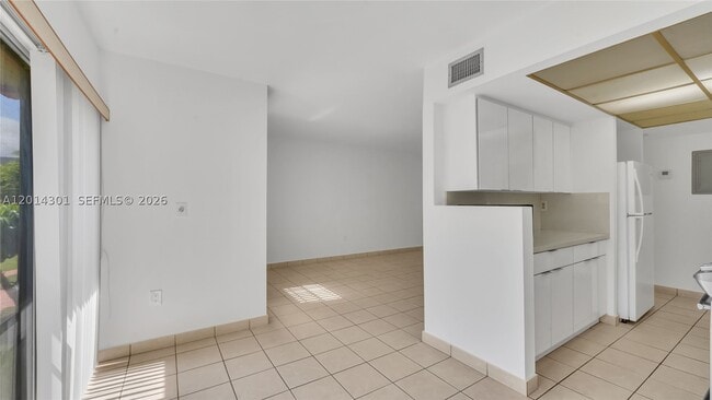 Building Photo - 9390 W Flagler St