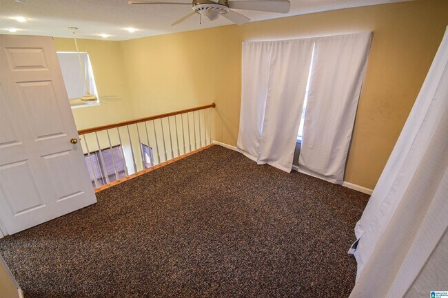 Building Photo - 13593 Riverbend Rd