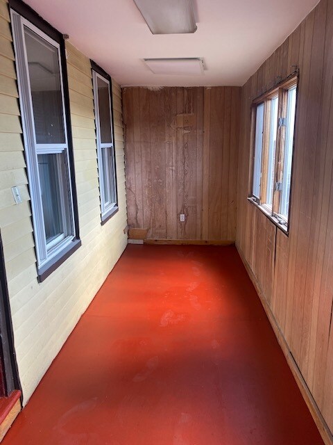 Building Photo - 901 Saratoga St