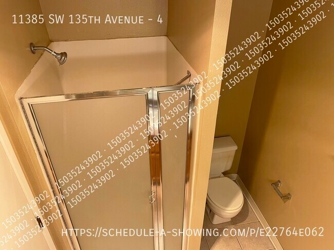 Building Photo - 11385 SW 135th Ave
