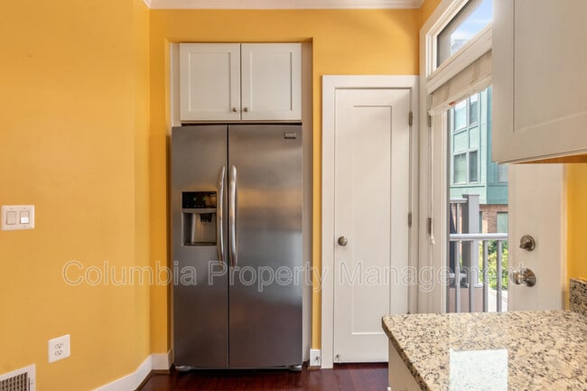 Building Photo - 4516 Kennedy St