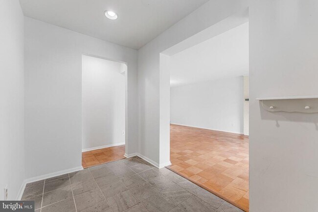 Building Photo - 6534 Jay Miller Dr