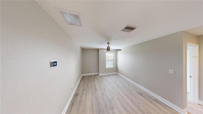 Building Photo - 6207 Colmar Pl