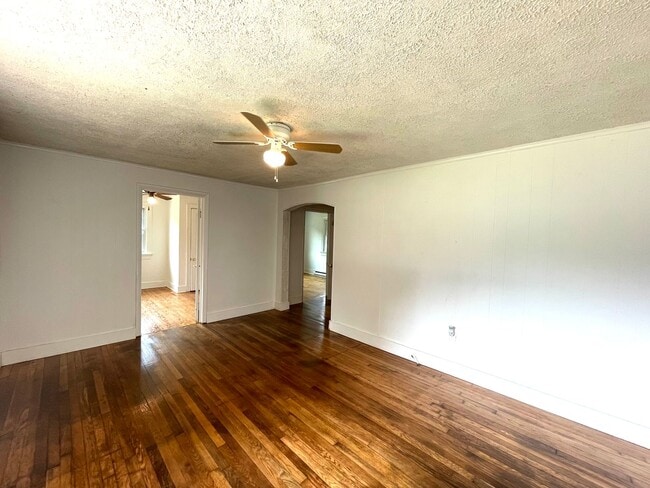 Building Photo - 21608 Hudson St