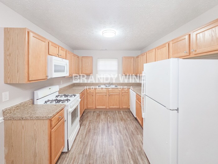 Building Photo - 5260 Tussahaw Crossing