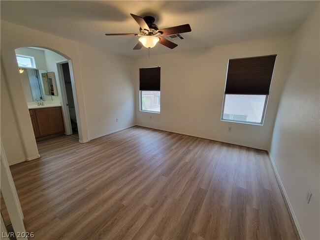 Building Photo - 3813 Bayamon St