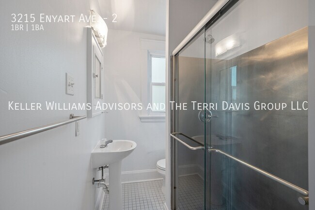 Building Photo - 3215 Enyart Ave