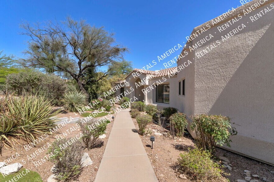 Building Photo - 6445 N Silver Smith Pl