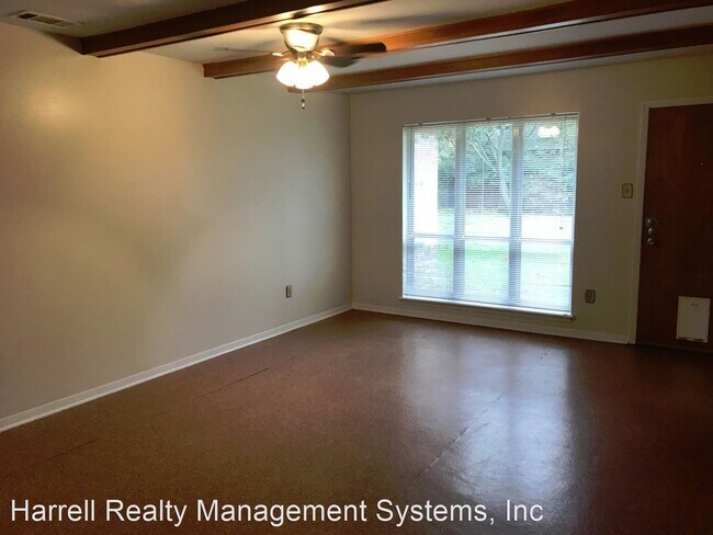 Building Photo - 2 br, 2 bath House - 13001 Woodway Dr.