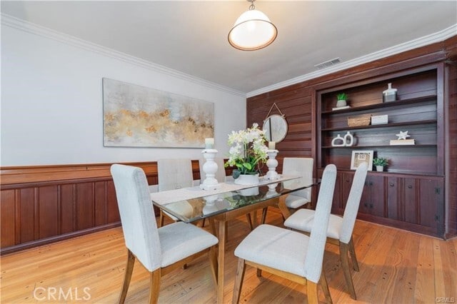 Building Photo - 2500 Las Lunas St