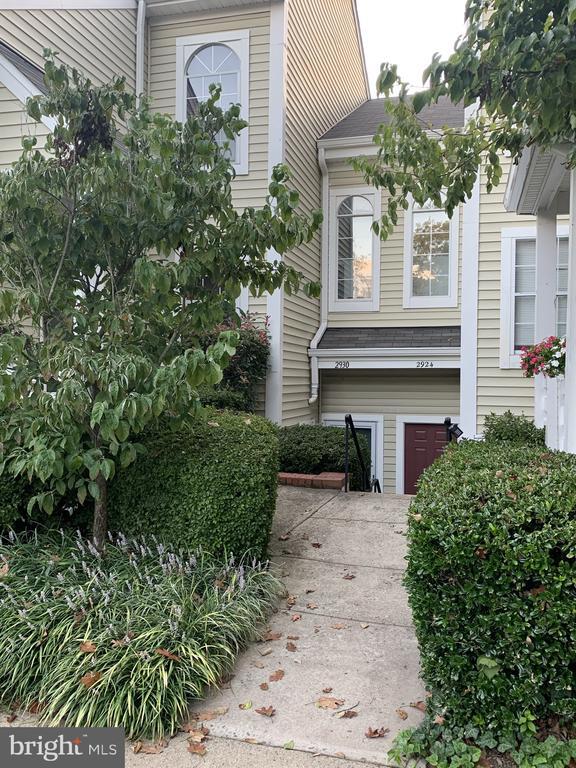 Building Photo - 2930 Yarling Ct