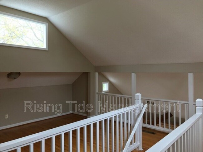 Building Photo - 2208 Mountain View Rd