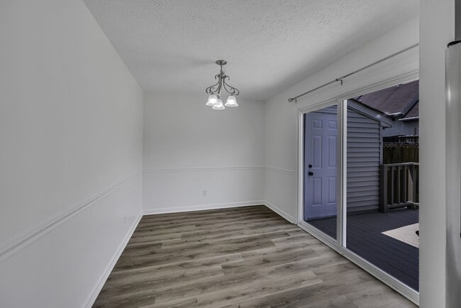 Building Photo - 200 Deerpoint Ct