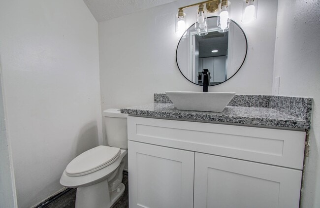 Building Photo - 5006 Village Springs Dr