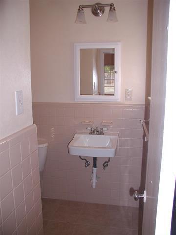 Building Photo - 1218 Danville Dr