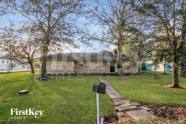 Building Photo - 3042 Weatherford St