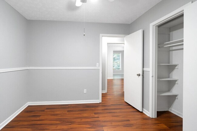 Building Photo - Spacious 4BR House in Lawrenceville