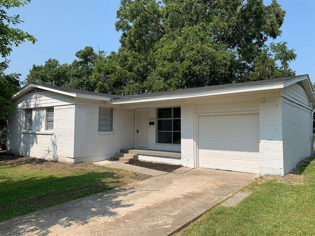 Primary Photo - 2631 Hearthstone Dr