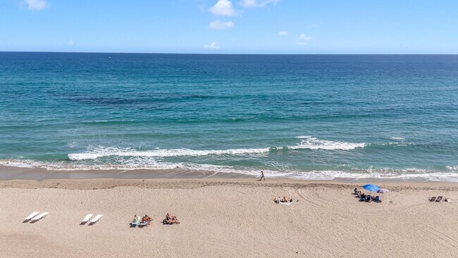 Building Photo - 3000 S Ocean Blvd