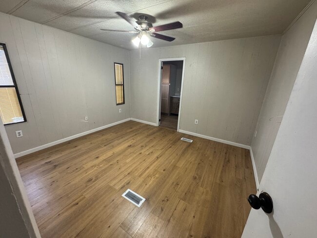 Building Photo - 13322 W County Rd 124