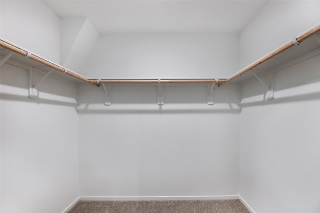 Building Photo - 724 Zuppino Ln