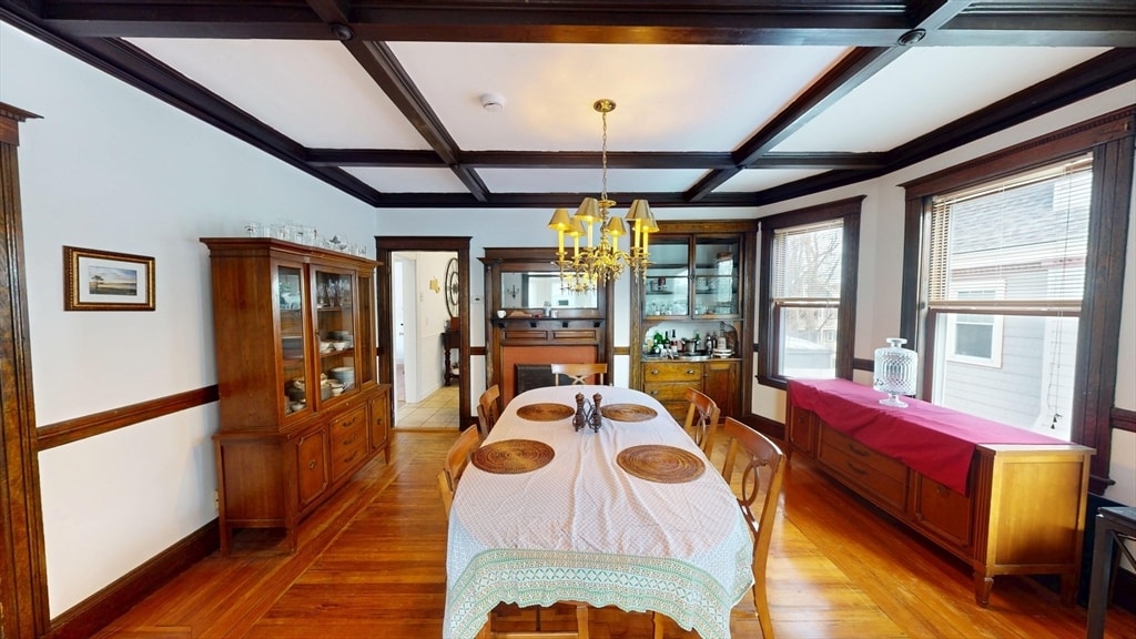 Building Photo - 31 Ainsworth St