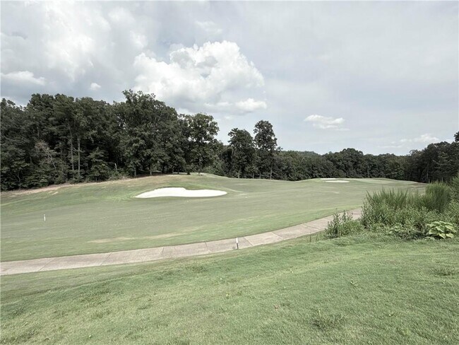 Building Photo - 207 Foxhill Dr
