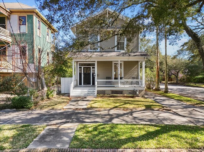 Building Photo - 1724 33rd St