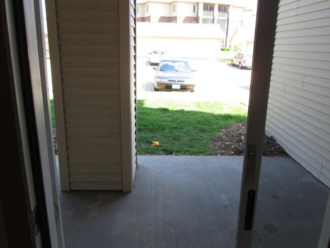 Building Photo - AUGUST 2026!!!  Beautiful 2 Bedroom - 2 Bath Condo in North Liberty