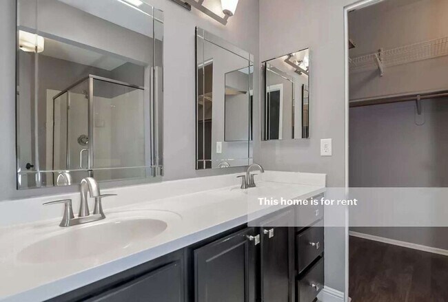 Building Photo - Charming 2BR Condo in Tucson