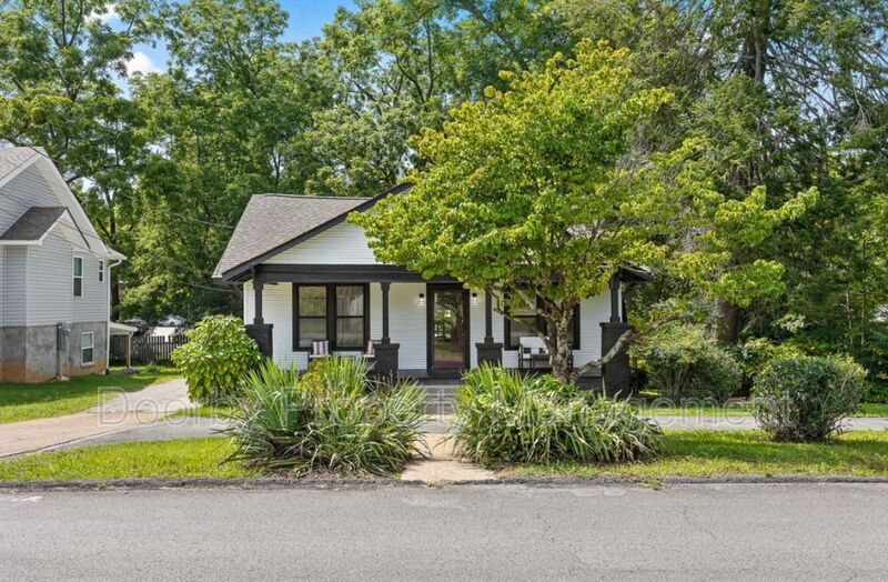 Building Photo - 1411 Marlboro Ave