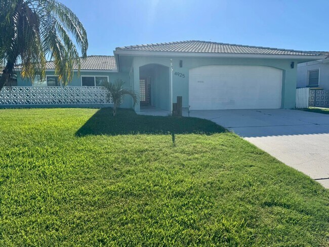 Building Photo - 4925 Forecastle Dr