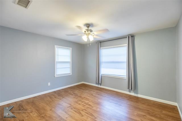 Building Photo - 1225 S La Salle Dr