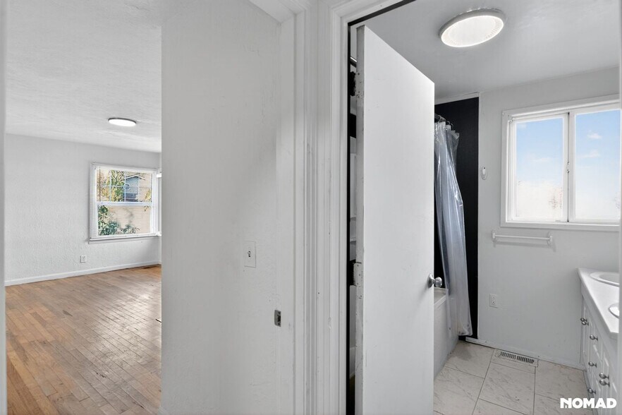 Building Photo - 7105 166th Ave E