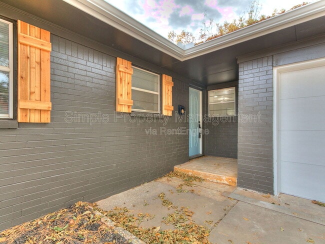 Building Photo - 104 Marilyn Ave