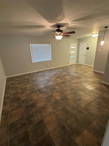 Building Photo - 2121 Cliff Park