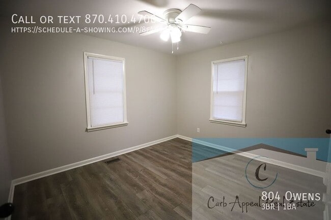 Building Photo - 804 Owens-