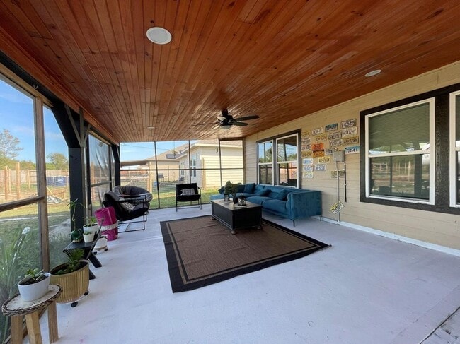 Building Photo - 1404 Rd 5102
