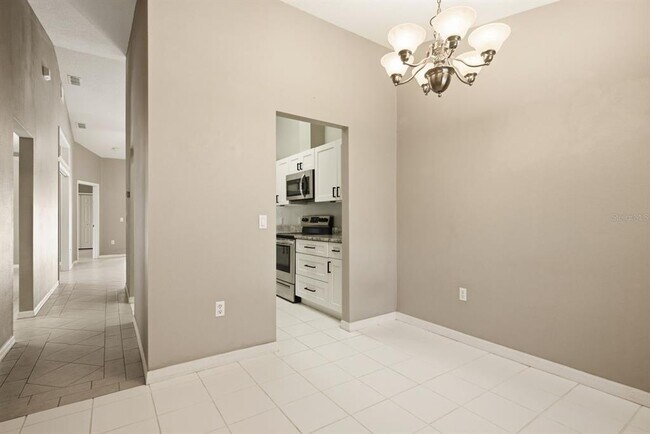 Building Photo - 406 S Bayview Blvd