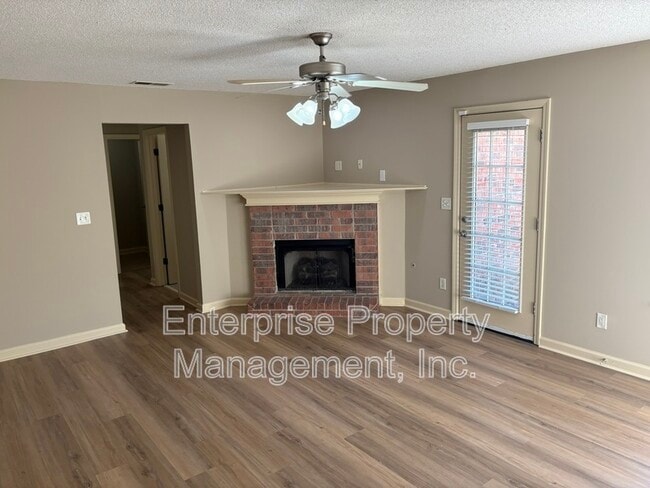 Building Photo - 2731 Java Dr