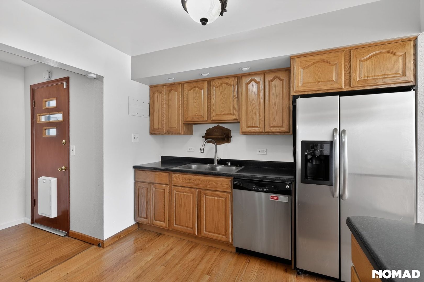 Building Photo - 1343 S Irving St