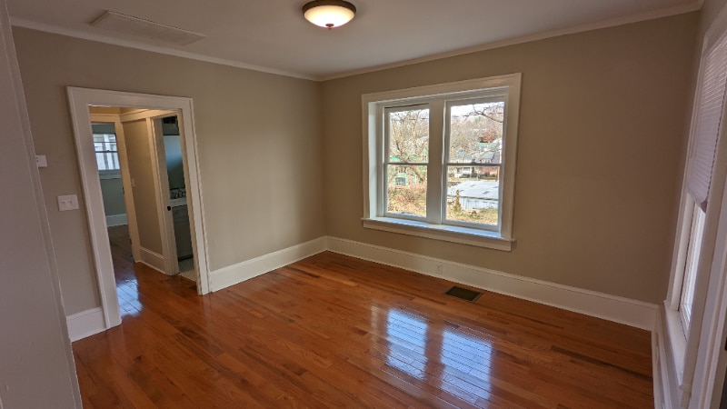 Building Photo - 25 Starnes Ave