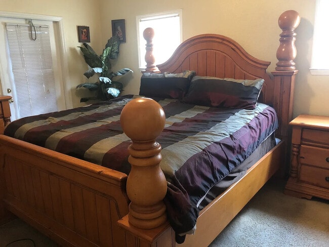 Building Photo - 3567 Conroy Rd