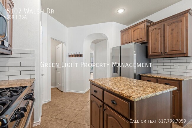 Building Photo - 5107 Walsh Dr