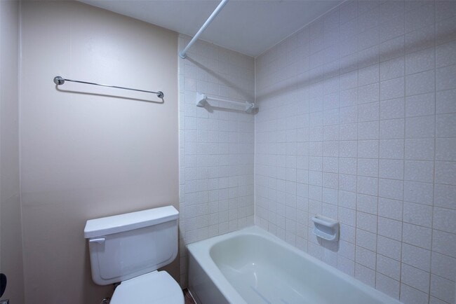 Building Photo - 15171 Kimberley Ct