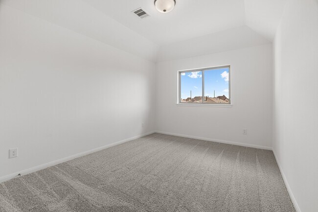 Building Photo - 2610 Glacier Pt Dr