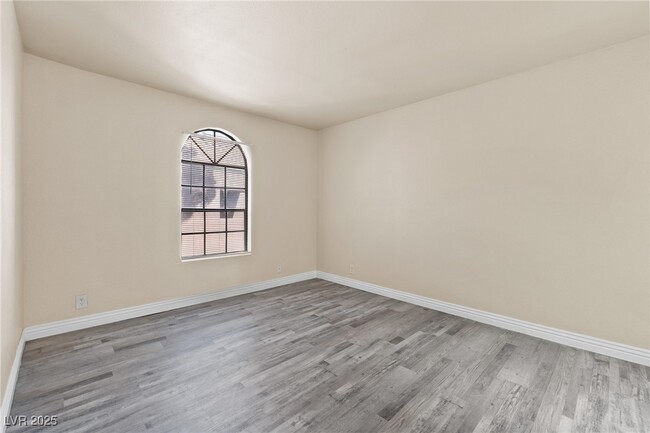 Building Photo - 4050 Pacific Harbors Dr