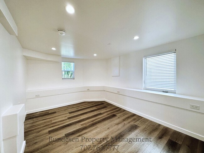 Building Photo - 134 Howard St