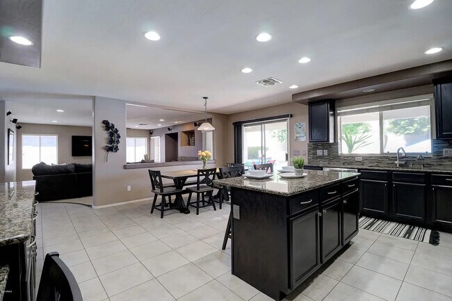 Building Photo - 13412 W Annika Dr