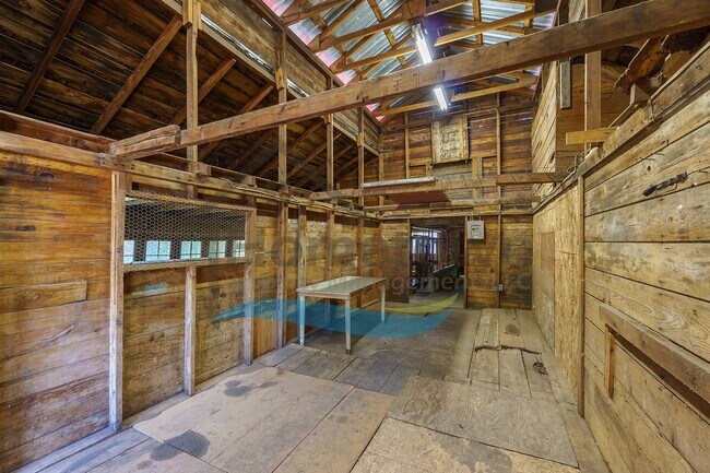 Building Photo - 9811 N Ramsey Rd